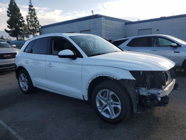 2018 AUDI Q5 PREMIUM WA1ANAFY9J2112045