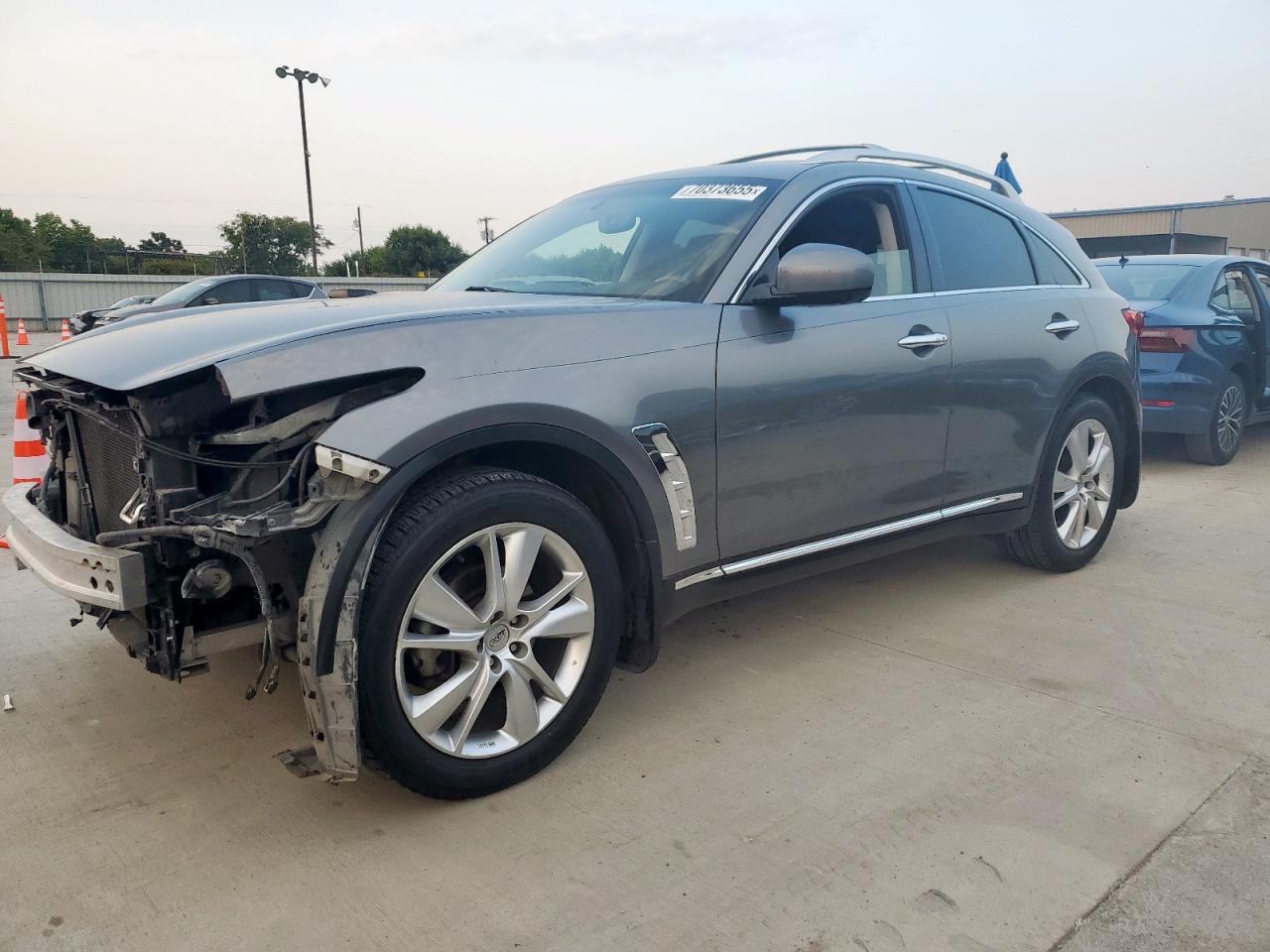 INFINITI FX35