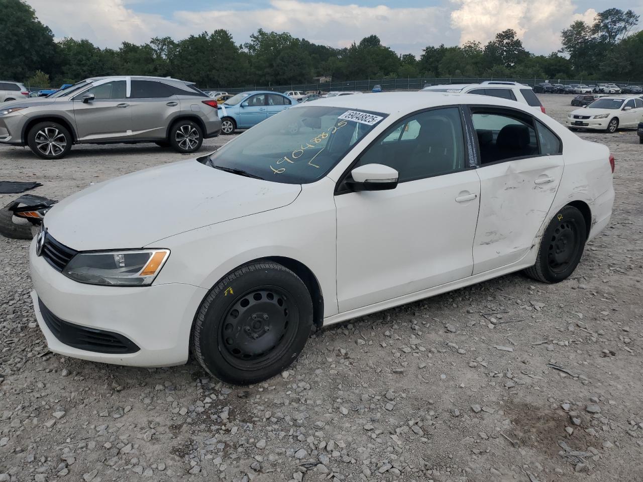 VOLKSWAGEN JETTA SE