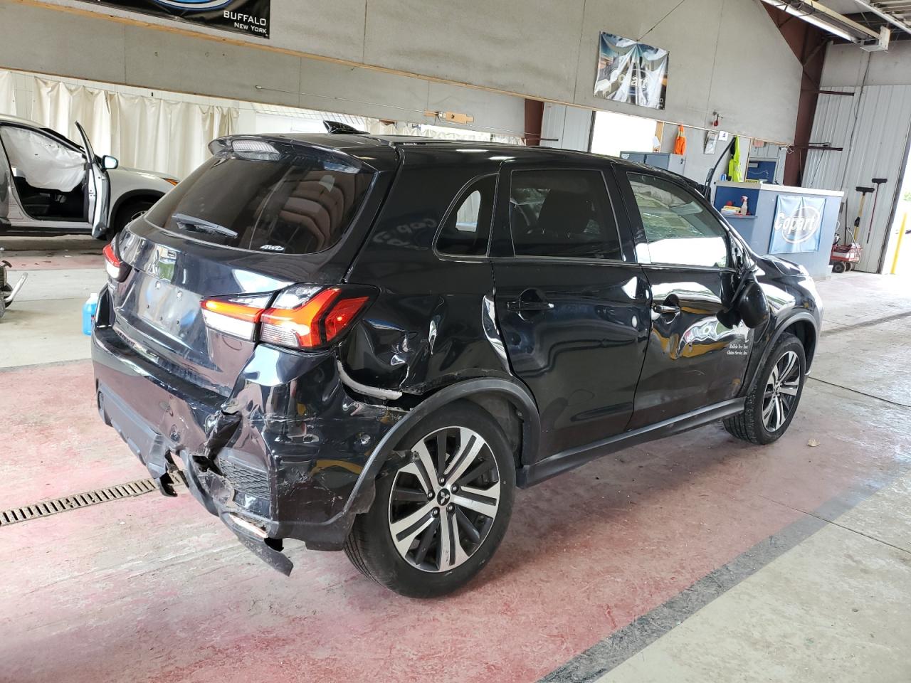 MITSUBISHI OUTLANDER ES
