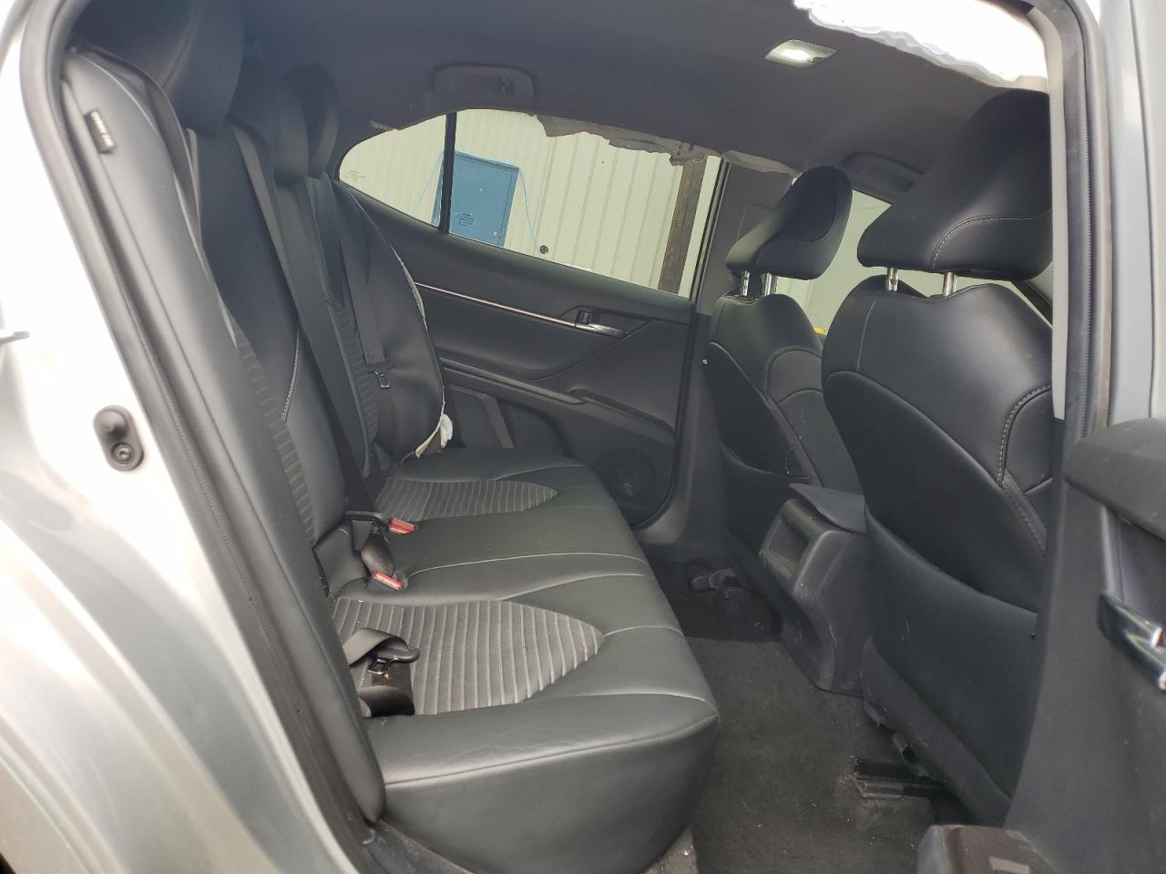 TOYOTA CAMRY SE NIGHT SHADE