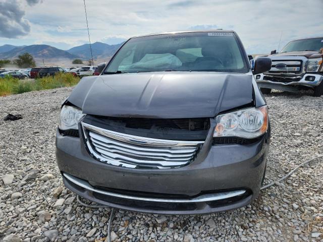 2015 CHRYSLER TOWN & COU - 2C4RC1BGXFR577194