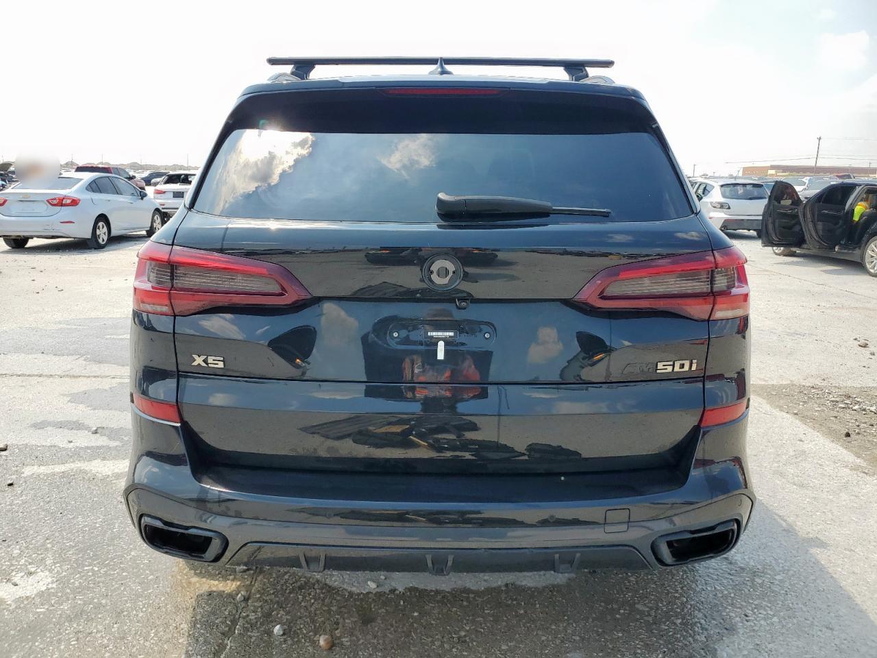 BMW X5 M M50I