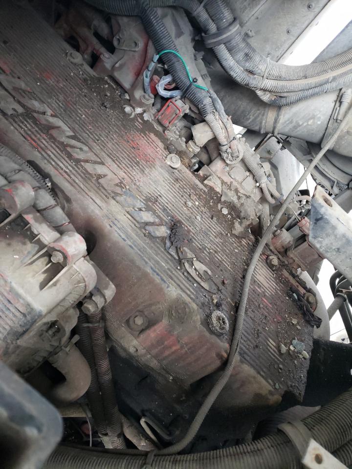 Lot #3292697596 2009 PETERBILT TRACTOR 320