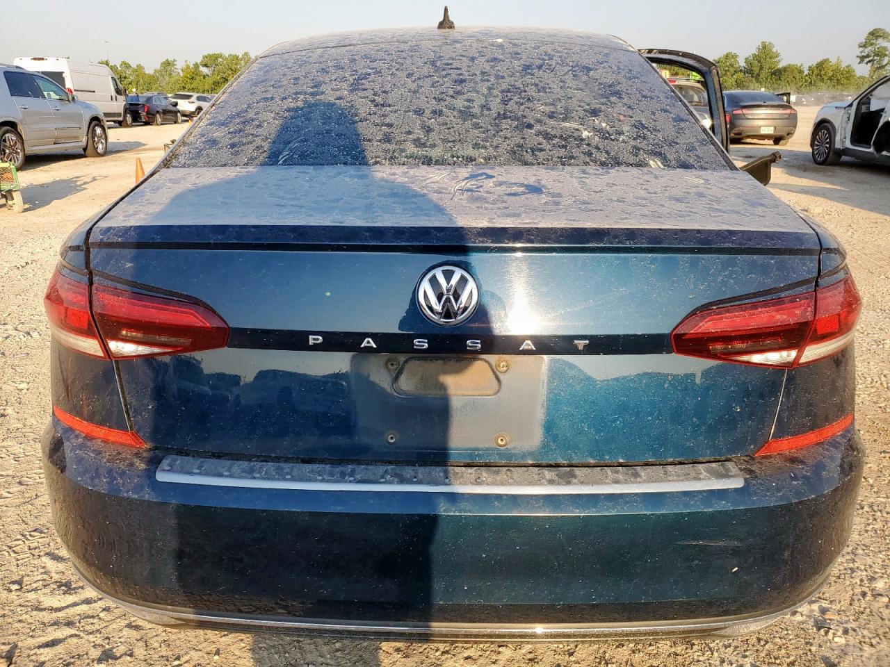 VOLKSWAGEN PASSAT SE