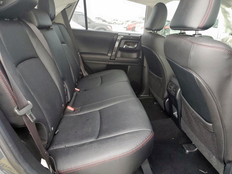 2024 TOYOTA 4RUNNER SR JTERU5JR2R6216217