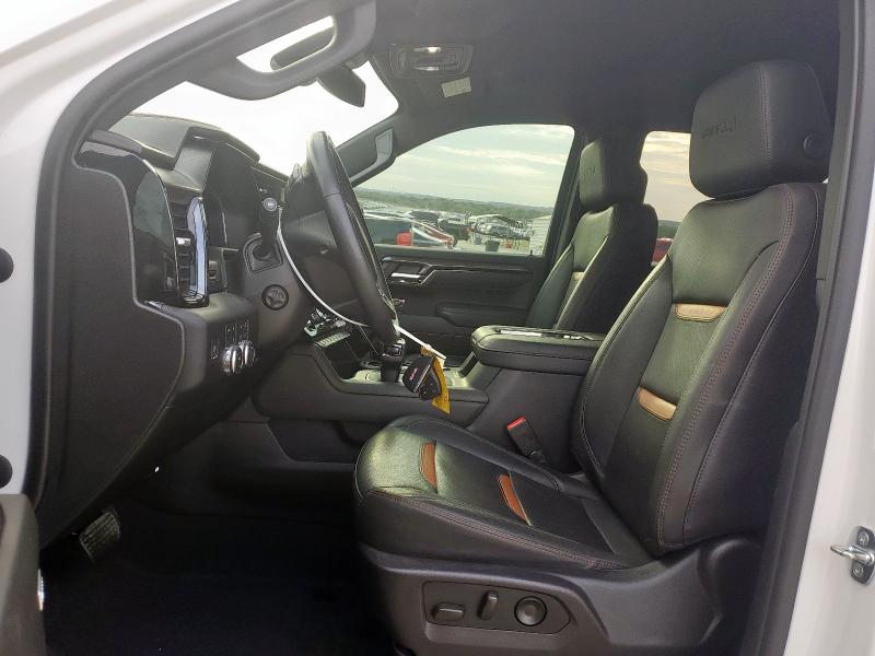 2022 GMC SIERRA K1500 AT4 1GTUUEET5NZ615958