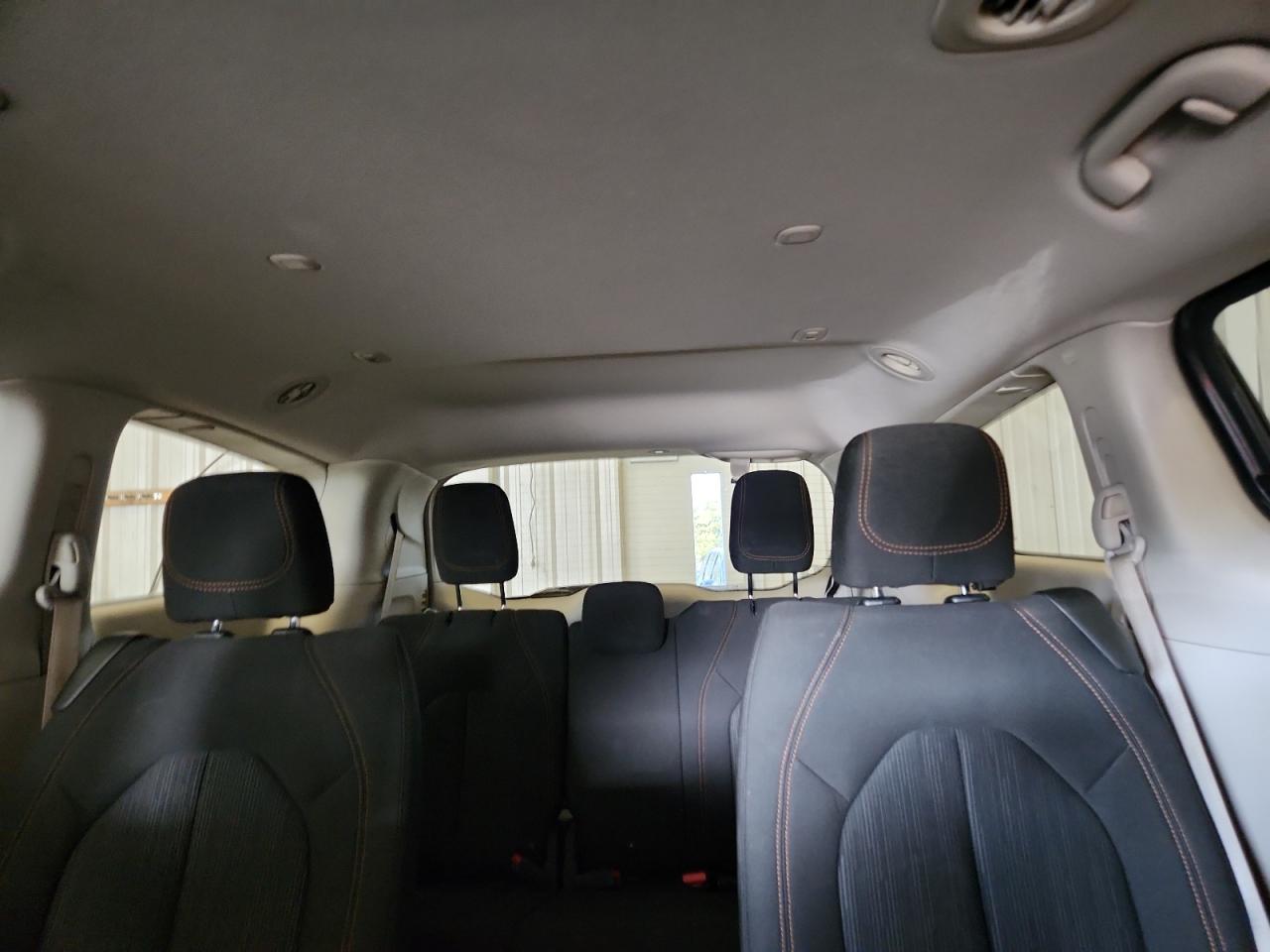 CHRYSLER PACIFICA TOURING