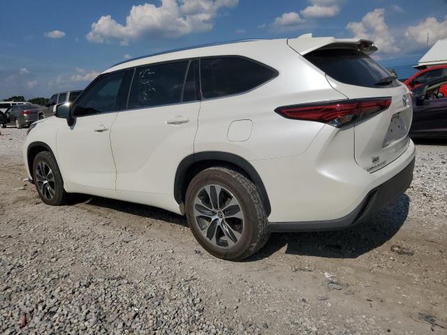 2021 TOYOTA HIGHLANDER XLE 5TDGZRAH6MS043712