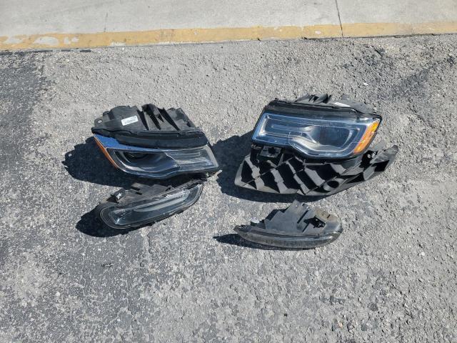 2020 JEEP GRAND CHER 1C4RJFJG1LC326797
