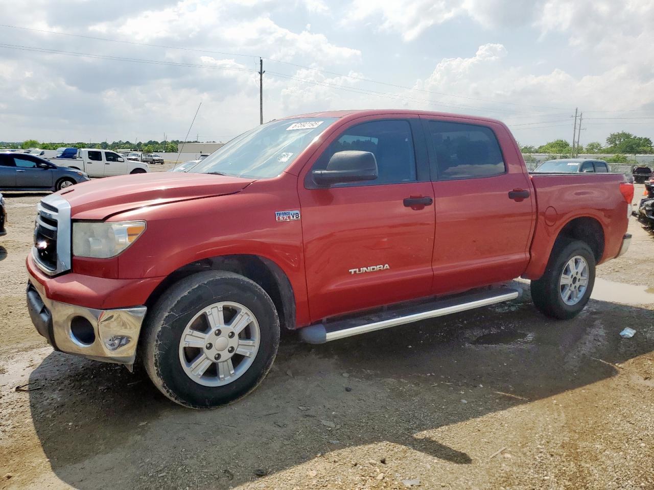 TOYOTA TUNDRA CREWMAX SR5