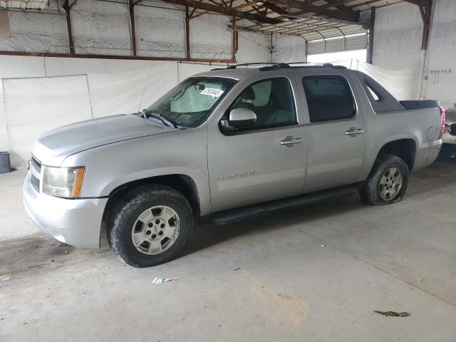 Global Auto Auctions: 2011 CHEV AVALANCHE LS