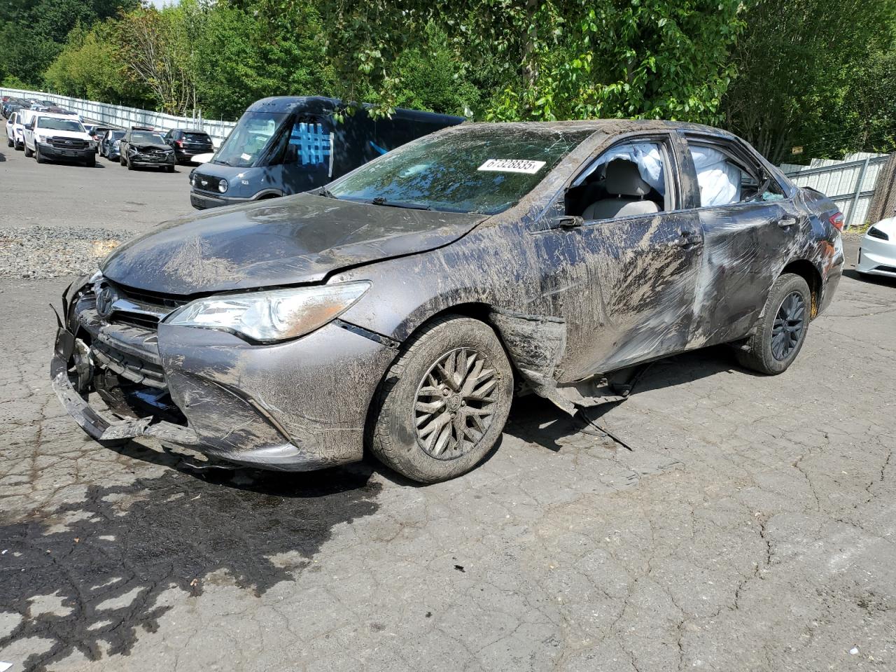 TOYOTA CAMRY LE