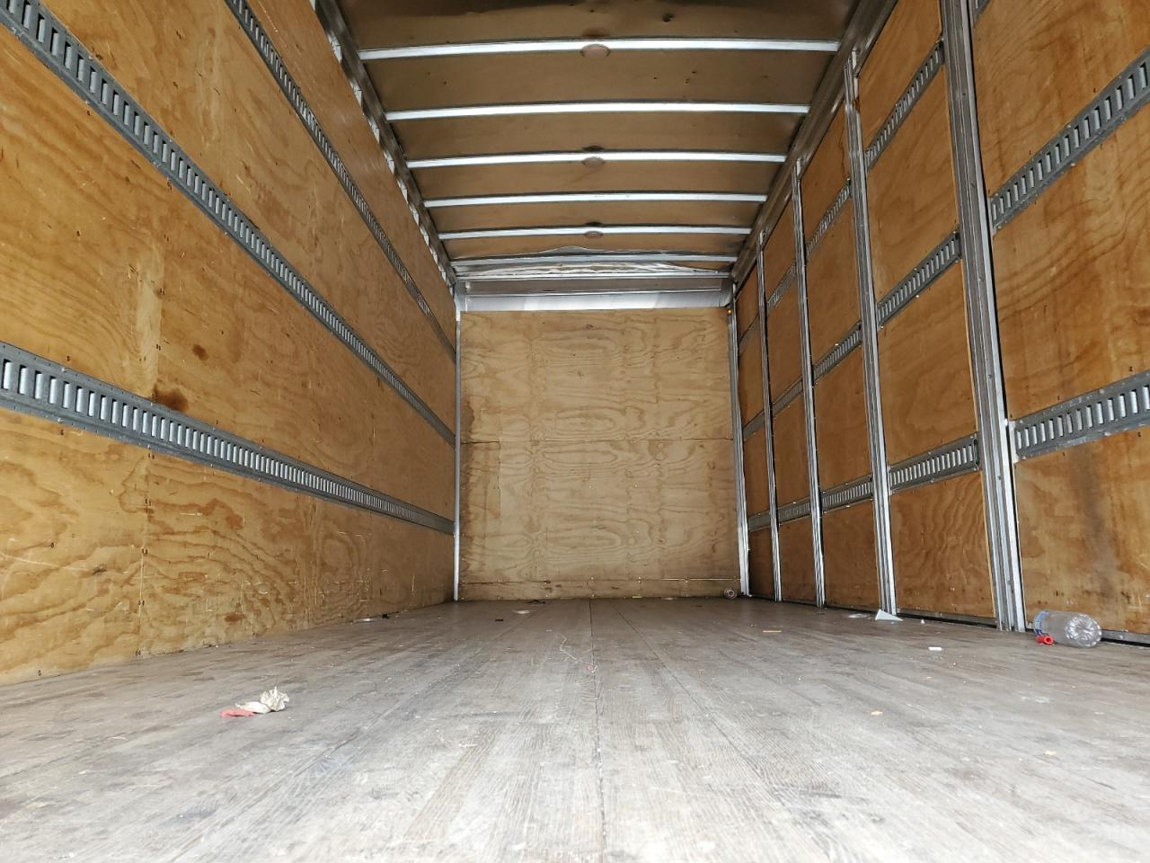 Lot #3285775702 2019 FREIGHTLINER M2 106 MED