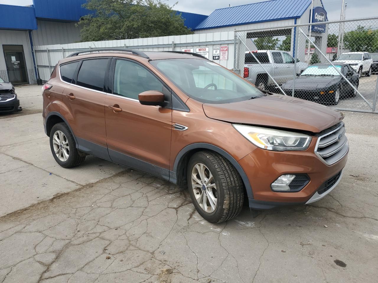 FORD ESCAPE SE