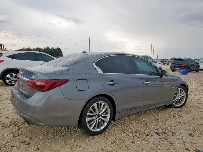 2018 INFINITI Q50 LUXE JN1EV7APXJM366329