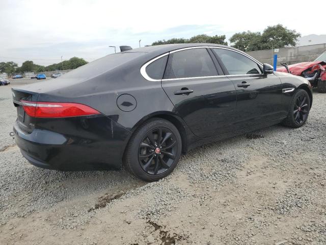 2017 JAGUAR XF PREMIUM SAJBD4BN0HCY31538