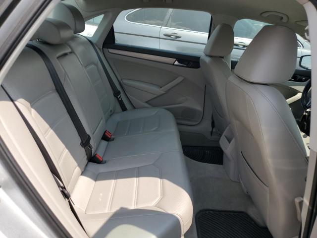 2015 VOLKSWAGEN PASSAT S 1VWAT7A33FC094831
