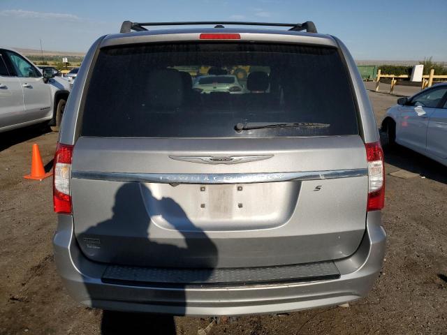 2015 CHRYSLER TOWN & COU 2C4RC1HG7FR710582