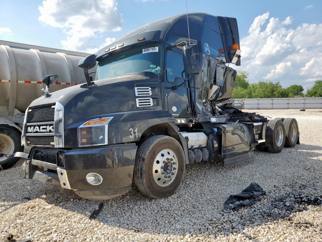 Lot #3280322958 2023 MACK ANTHEM