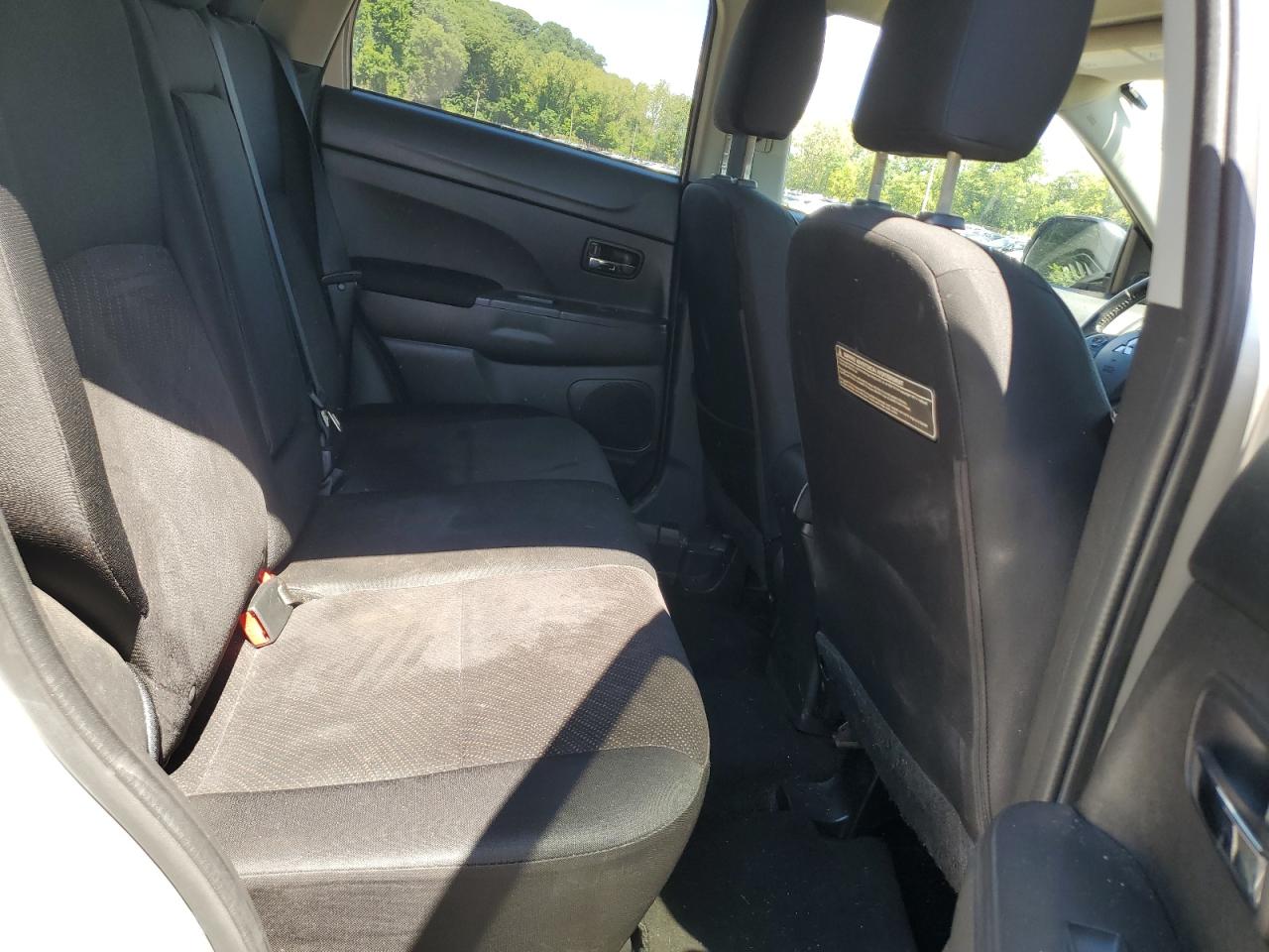 MITSUBISHI OUTLANDER SE