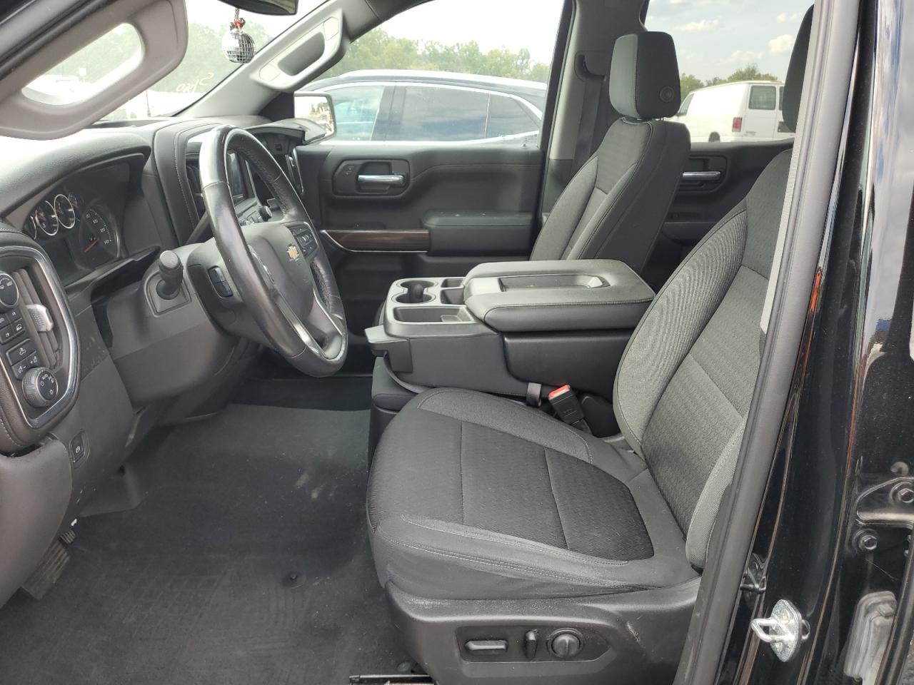 CHEVROLET SILVERADO K1500 LT