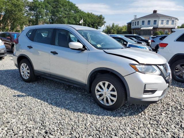 2018 NISSAN ROGUE S KNMAT2MV3JP571908