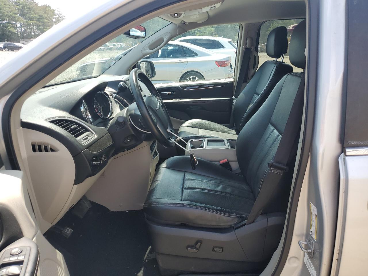 CHRYSLER TOWN & COUNTRY TOURING