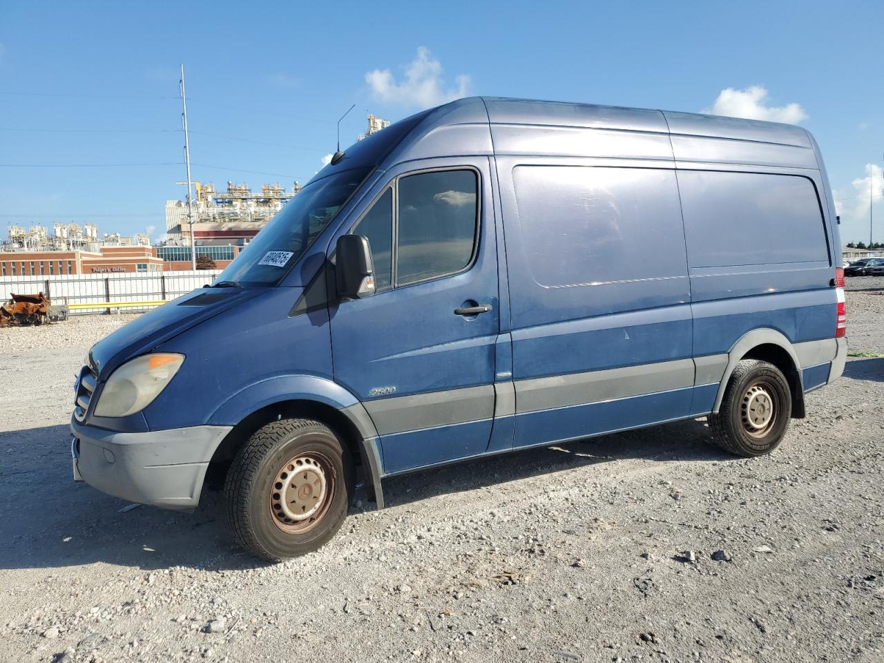 MERCEDES-BENZ SPRINTER 2500