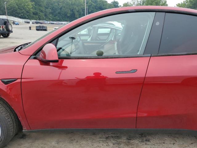 2024 TESLA MODEL Y 7SAYGDEEXRA276128