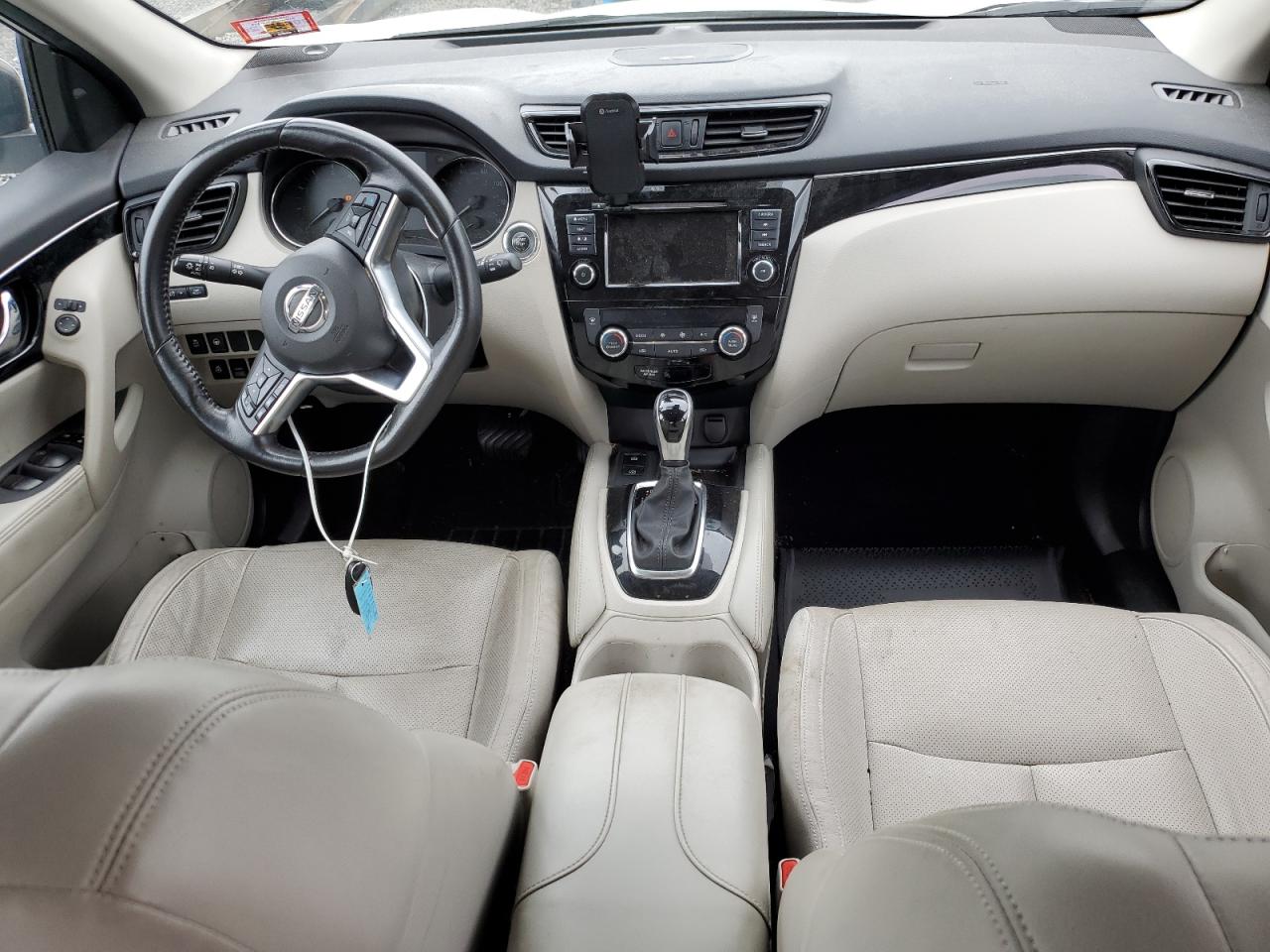 NISSAN ROGUE SPORT S