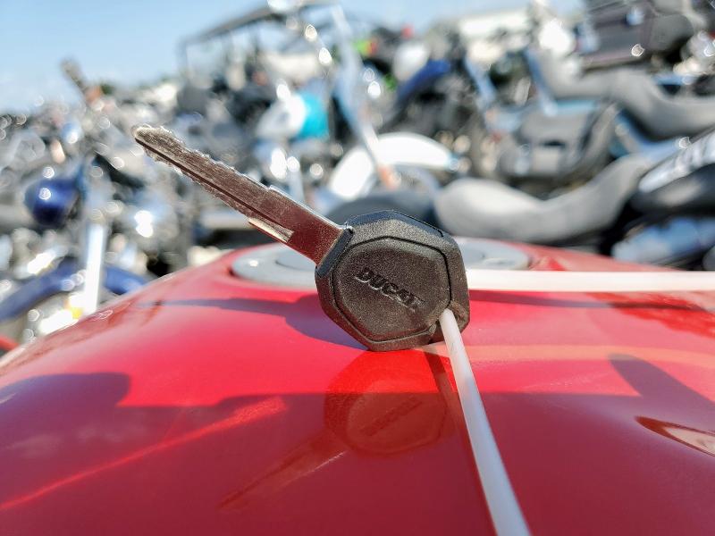 2021 DUCATI SUPERSPORT - ZDMVABDS6MB000951