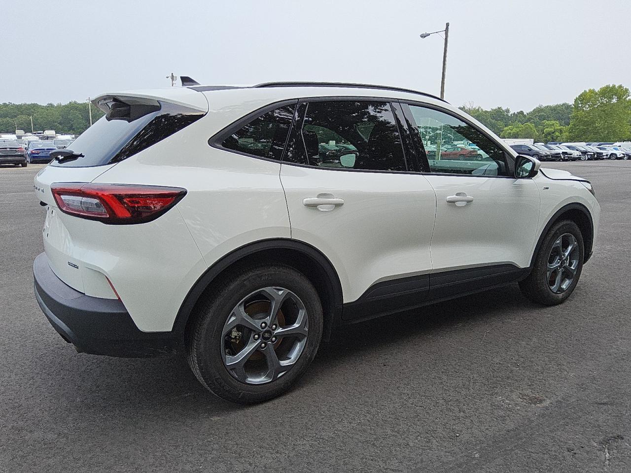 FORD ESCAPE ST LINE SELECT