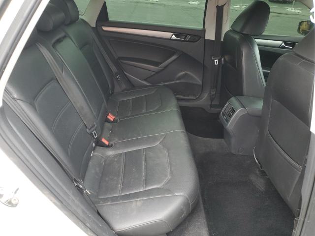 2015 VOLKSWAGEN PASSAT SE 1VWBV7A36FC047517