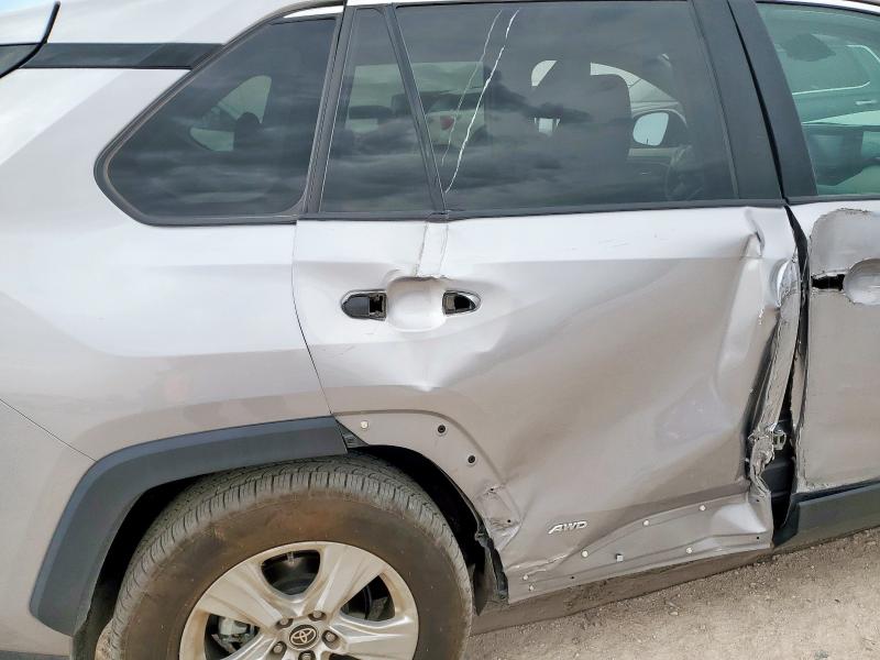 2021 TOYOTA RAV4 XLE 4T3RWRFV5MU025829