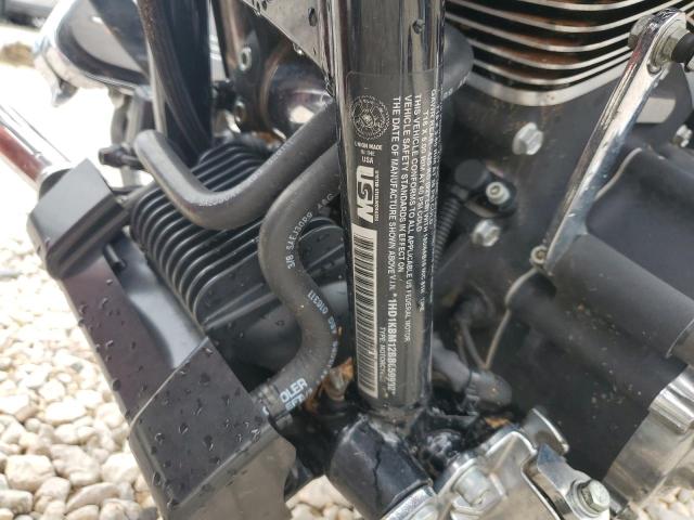 2011 HARLEY-DAVIDSON FLHX 1HD1KBM12BB659992