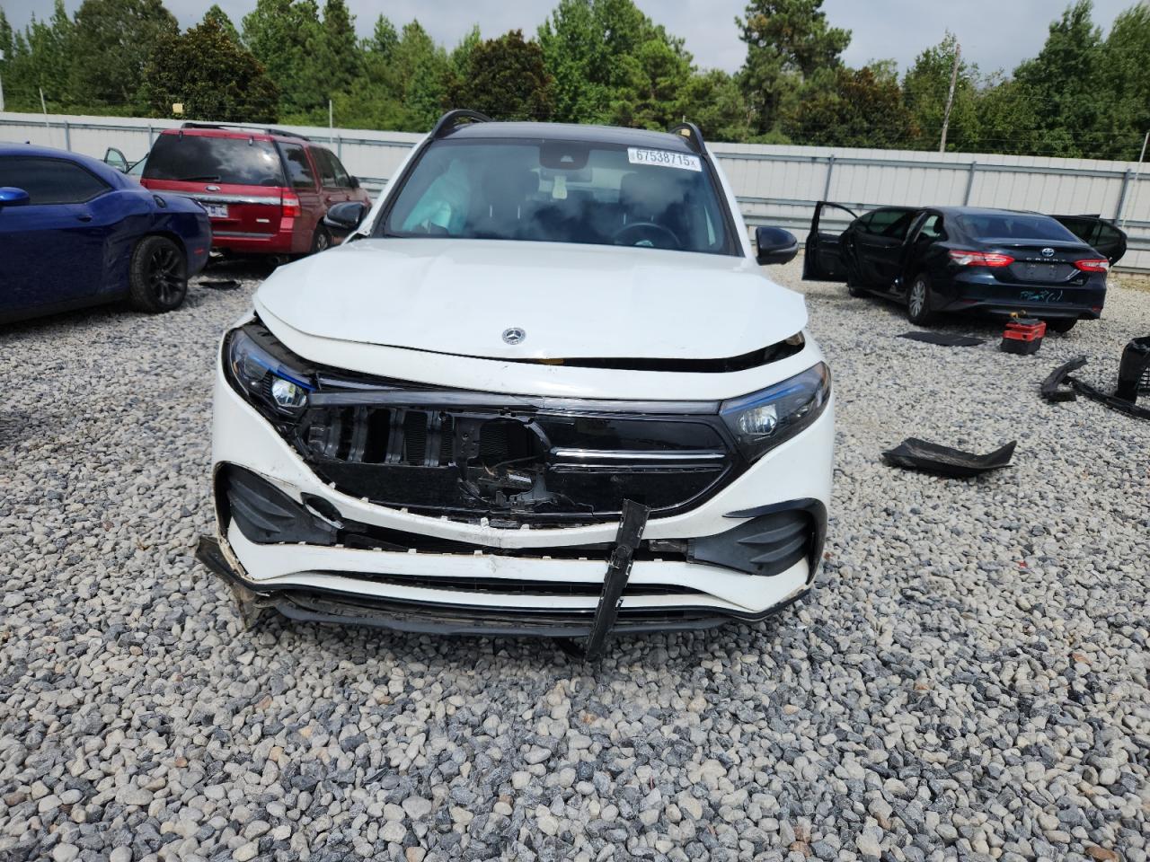 MERCEDES-BENZ EQB 300 4MATIC