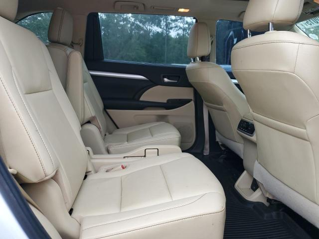 2019 TOYOTA HIGHLANDER 5TDJZRFH8KS595210