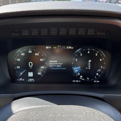 2018 VOLVO XC90 T6 YV4A22PL0J1358461