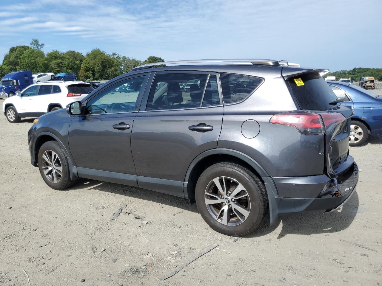 TOYOTA RAV4 XLE