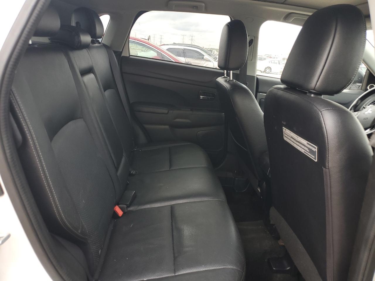 MITSUBISHI OUTLANDER SEL