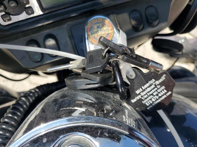 2009 HARLEY-DAVIDSON FLHTCU 1HD1FC41X9Y677268