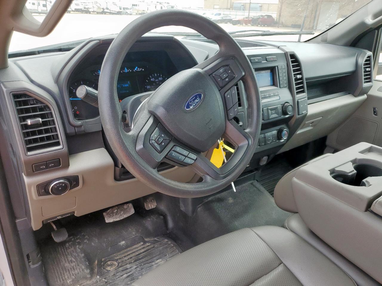 FORD F-550 SUPER DUTY