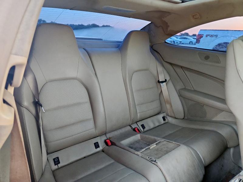 2014 MERCEDES-BENZ C 250 - WDDGJ4HB8EG266542