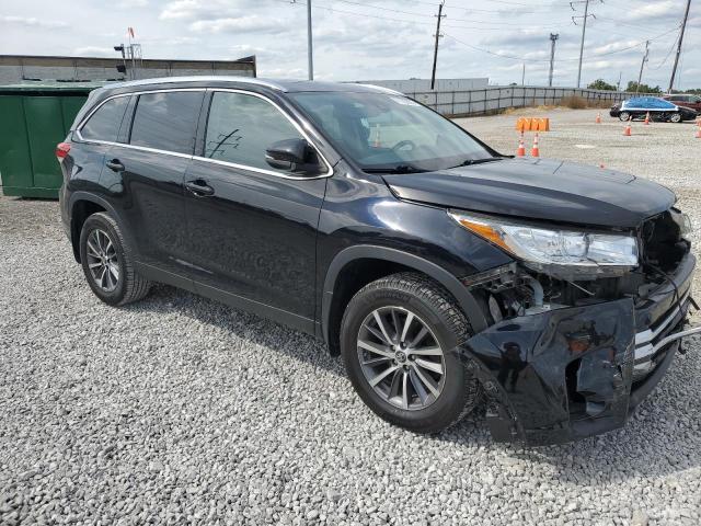 2019 TOYOTA HIGHLANDER SE 5TDJZRFH8KS982324