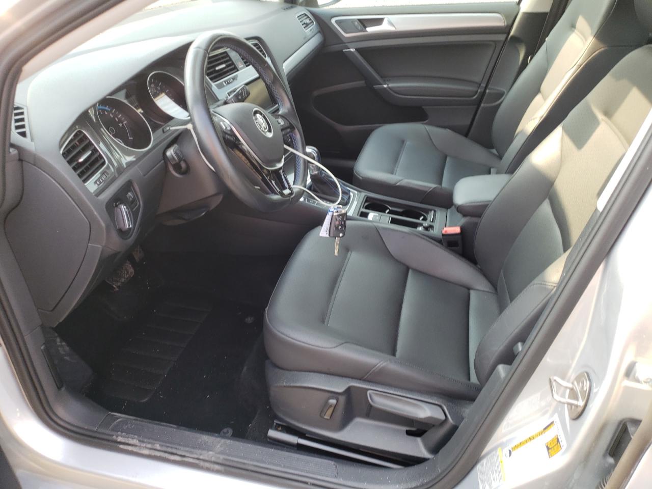 VOLKSWAGEN E-GOLF SEL PREMIUM