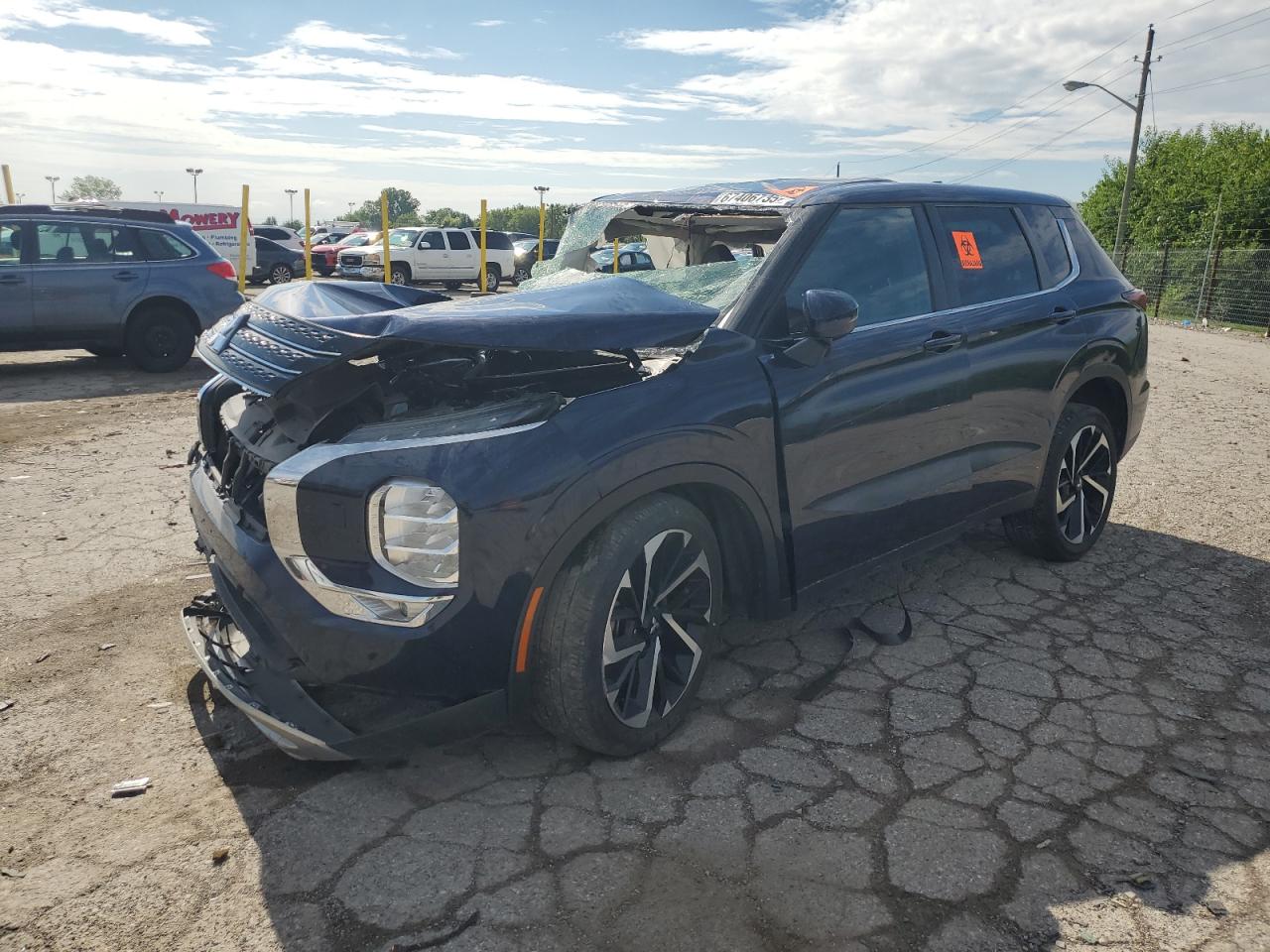 MITSUBISHI OUTLANDER SE