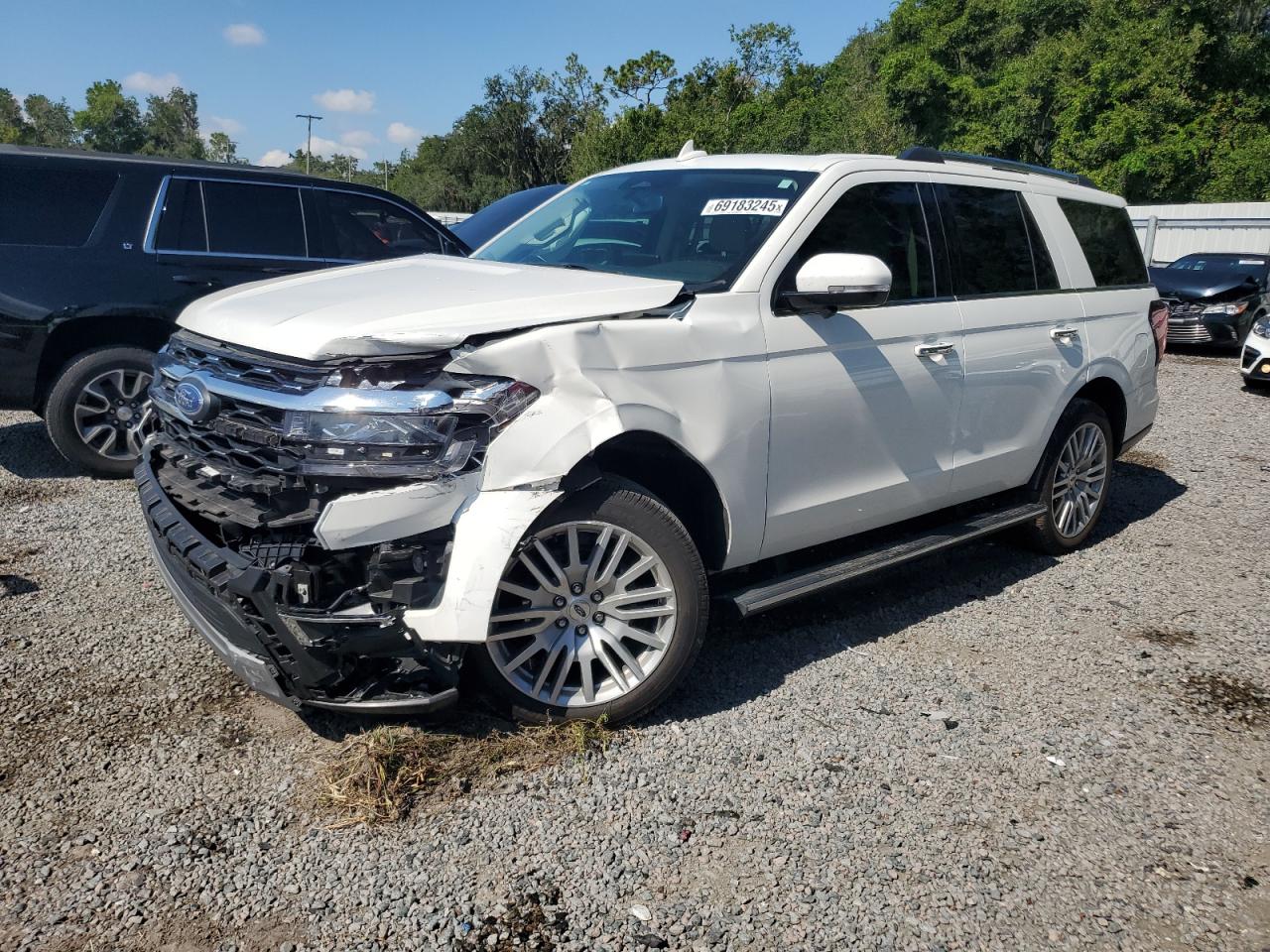 FORD EXPEDITION LIMITED