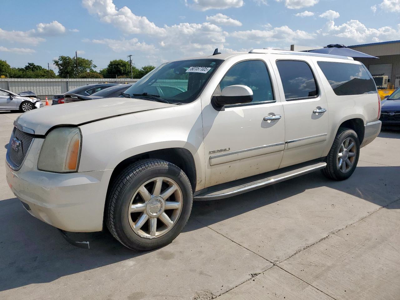 GMC YUKON DENALI