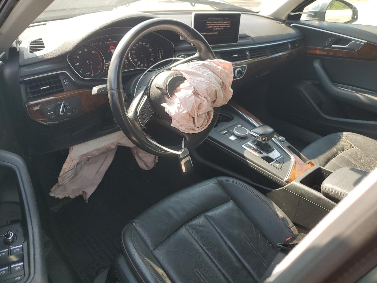 AUDI A4 ULTRA PREMIUM